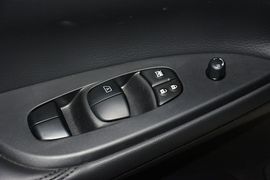 2014款日产骐达1.6L