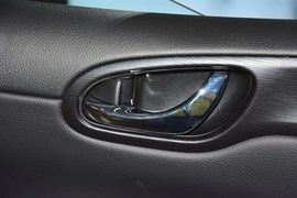2014款日产骐达1.6L
