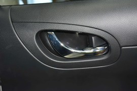 2014款日产骐达1.6L