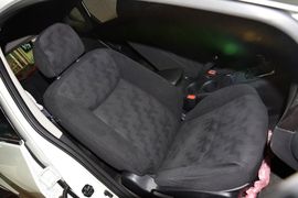 2014款日产骐达1.6L