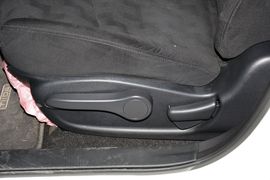 2014款日产骐达1.6L