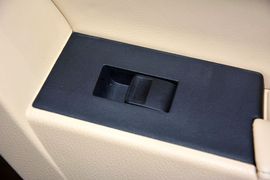 2014款丰田卡罗拉1.6L