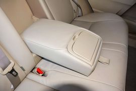 2014款丰田卡罗拉1.6L