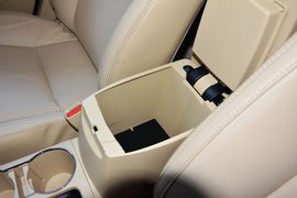 2014款丰田卡罗拉1.6L