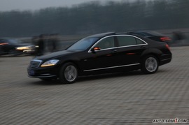 2010款奔驰S级鉴赏试驾