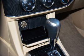 2014款丰田卡罗拉1.6L