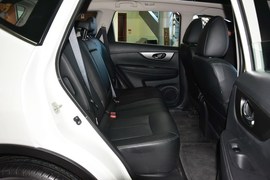 2014款日产奇骏2.0L