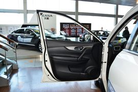 2014款日产奇骏2.0L