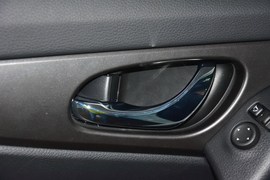 2014款日产奇骏2.0L