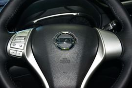 2014款日产奇骏2.0L
