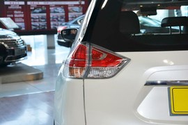 2014款日产奇骏2.0L