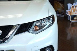 2014款日产奇骏2.0L