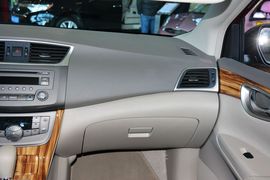 2014款日产轩逸1.6XV