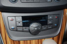 2014款日产轩逸1.6XV