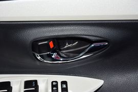 2015款丰田威驰1.5L自动智享星光版