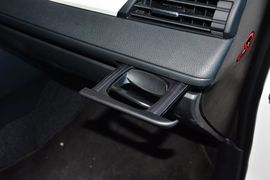 2015款丰田威驰1.5L自动智享星光版