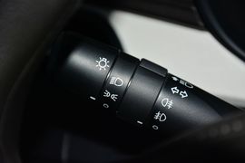 2015款丰田威驰1.5L自动智享星光版