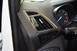 2013款福特翼虎2.0L