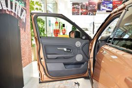 2015款路虎揽胜极光2.0T