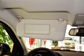 2015款路虎揽胜极光2.0T