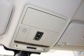 2015款路虎揽胜极光2.0T