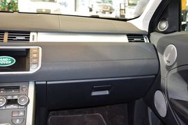 2015款路虎揽胜极光2.0T