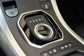 2015款路虎揽胜极光2.0T