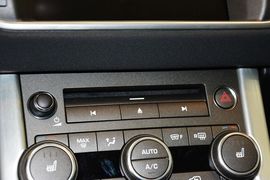 2015款路虎揽胜极光2.0T