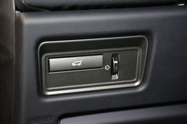 2015款路虎揽胜极光2.0T