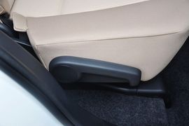 2015款丰田RAV4