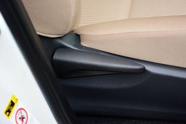 2015款丰田RAV4