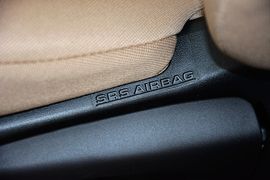 2015款丰田RAV4