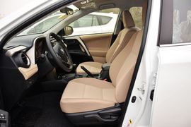 2015款丰田RAV4
