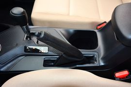 2015款丰田RAV4
