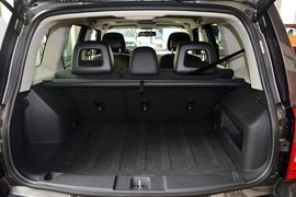 2014款Jeep自由客2.0L运动增强版