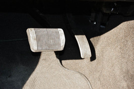 2014款Jeep自由客2.0L运动增强版