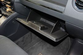 2014款Jeep自由客2.0L运动增强版