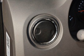 2014款Jeep自由客2.0L运动增强版