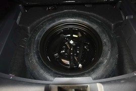 2014款Jeep指南者2.4L四驱舒适版
