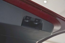 2014款Jeep指南者2.4L四驱舒适版