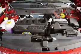 2014款Jeep指南者2.4L四驱舒适版