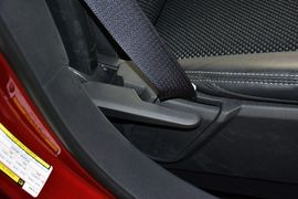 2014款Jeep指南者2.4L四驱舒适版