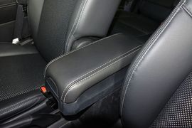 2014款Jeep指南者2.4L四驱舒适版