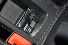 2014款Jeep指南者2.4L四驱舒适版