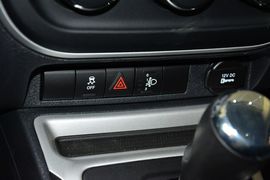 2014款Jeep指南者2.4L四驱舒适版
