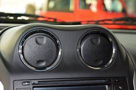 2014款Jeep指南者2.4L四驱舒适版