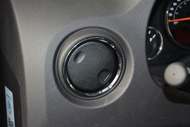 2014款Jeep指南者2.4L四驱舒适版