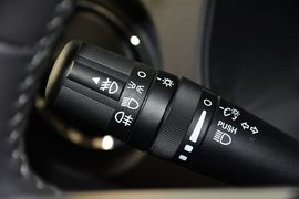 2014款Jeep指南者2.4L四驱舒适版