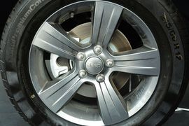 2014款Jeep指南者2.4L四驱舒适版