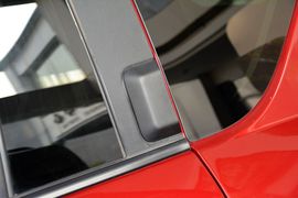 2014款Jeep指南者2.4L四驱舒适版